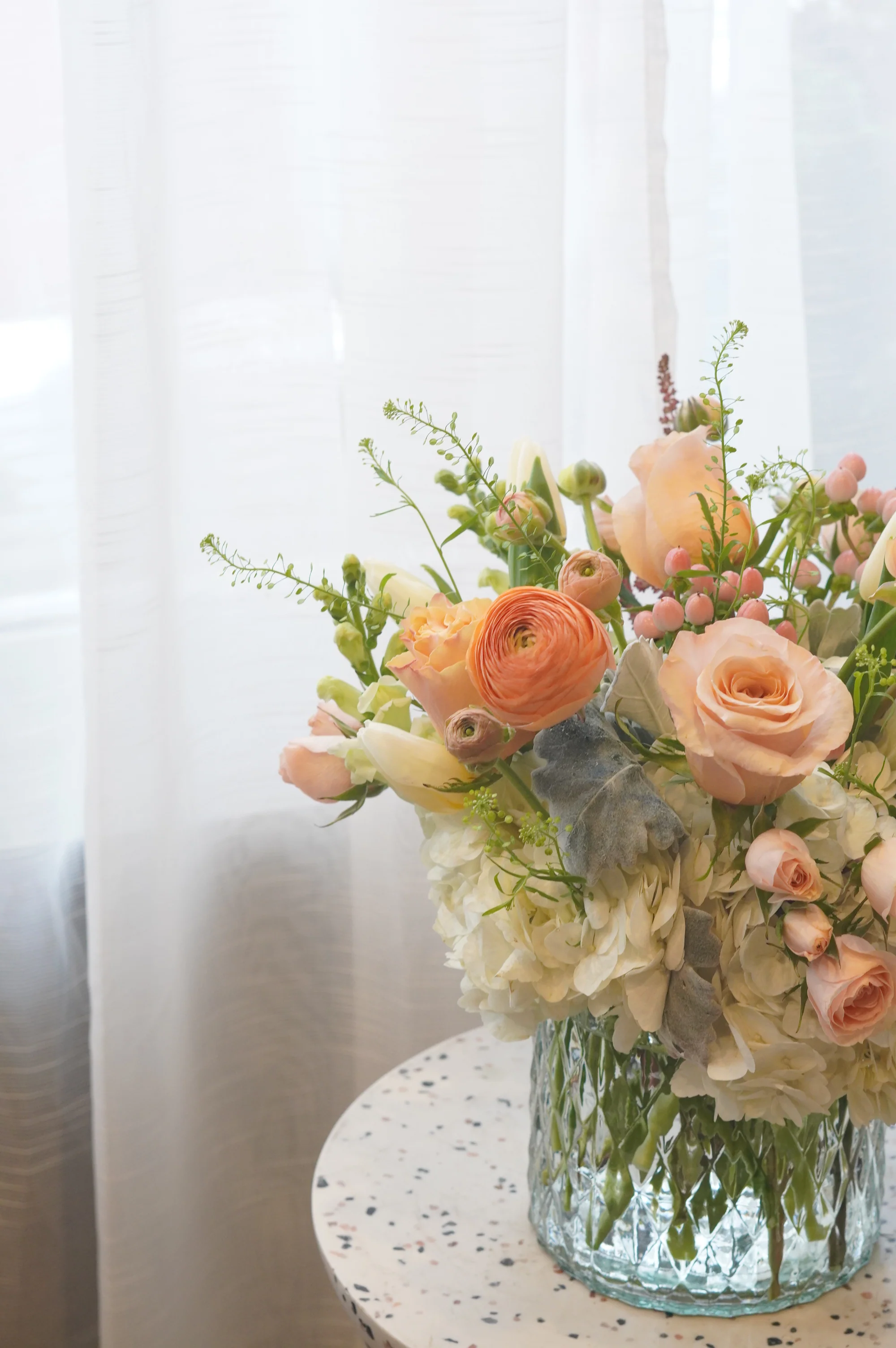 White & Peach Arrangement - Image 4