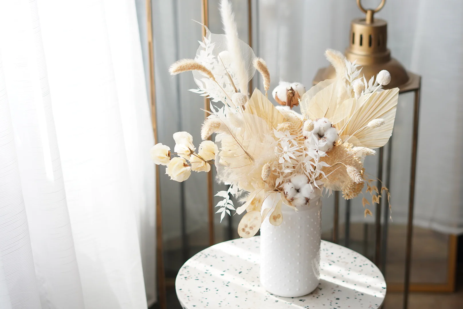 Natural Dried Flowers Arrangement - Image 3