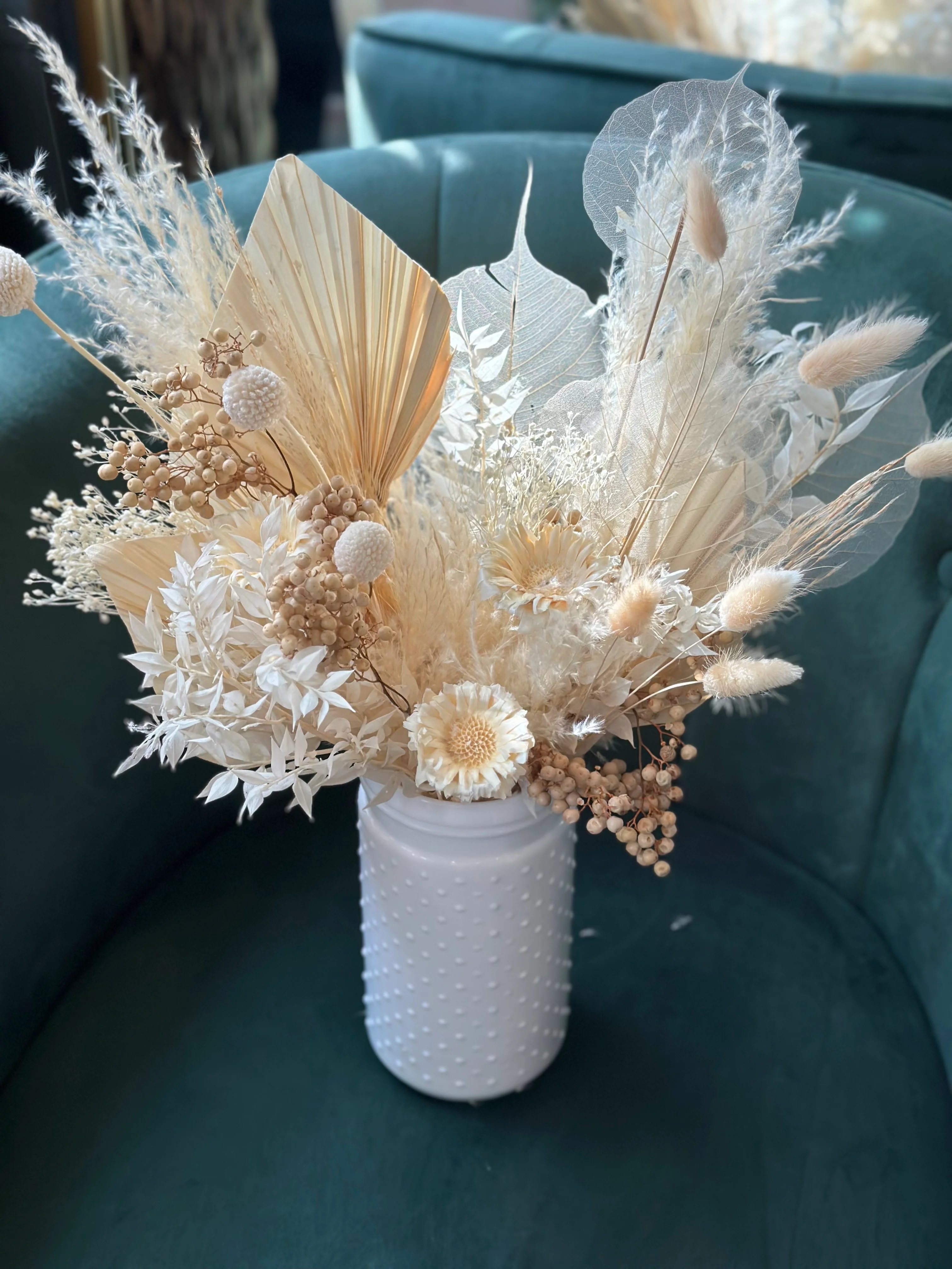 Natural Dried Flowers Arrangement - Image 4