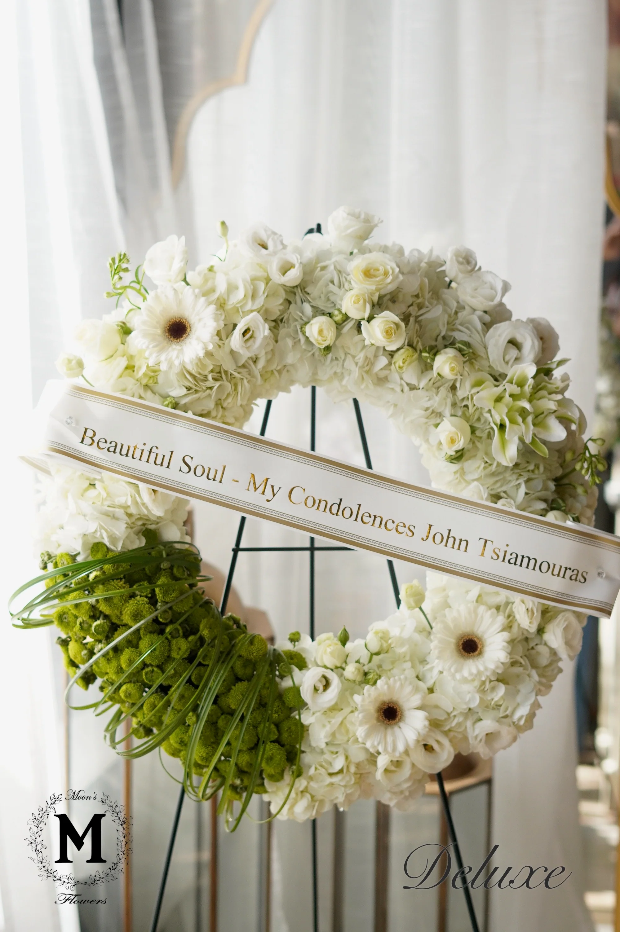 Round Condolences Wreath - Image 3